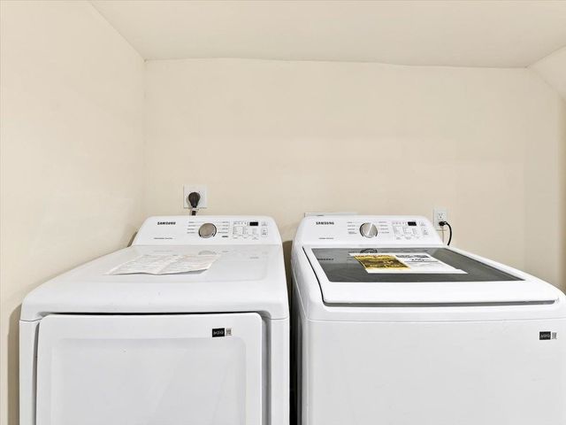 7 PIERCE AVE, Jc, Heights, NJ 07307