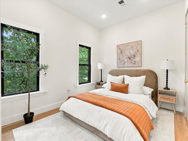 7 PIERCE AVE, Jc, Heights, NJ 07307