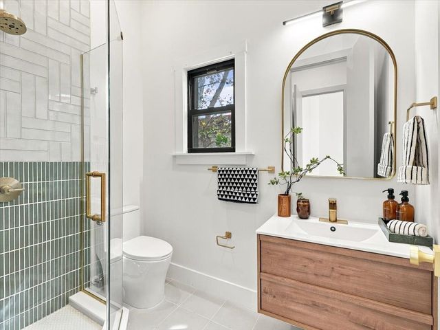 7 PIERCE AVE, Jc, Heights, NJ 07307