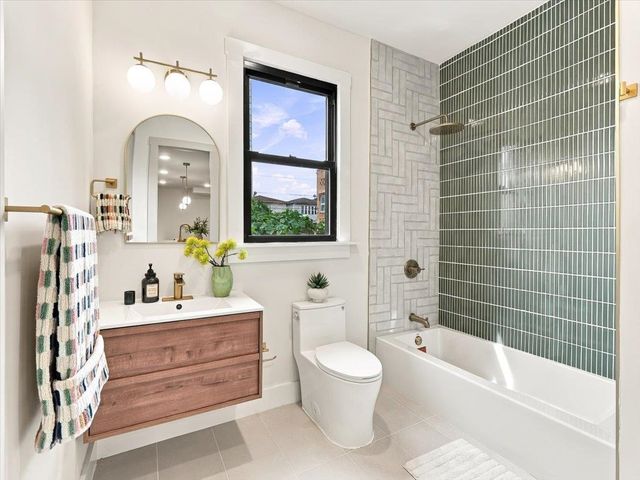 7 PIERCE AVE, Jc, Heights, NJ 07307