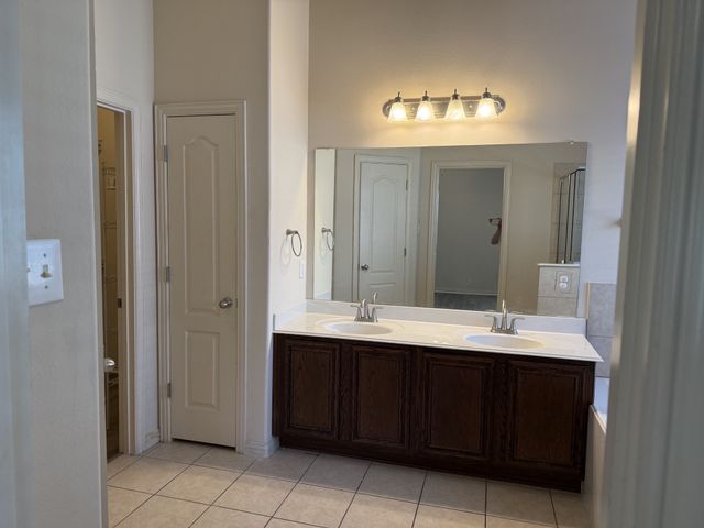 5121 Hidden Knolls Drive, Mckinney, TX 75071