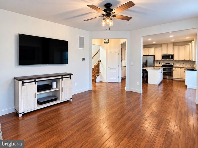 6824 BARLOWE CT, Hughesville, MD 20637