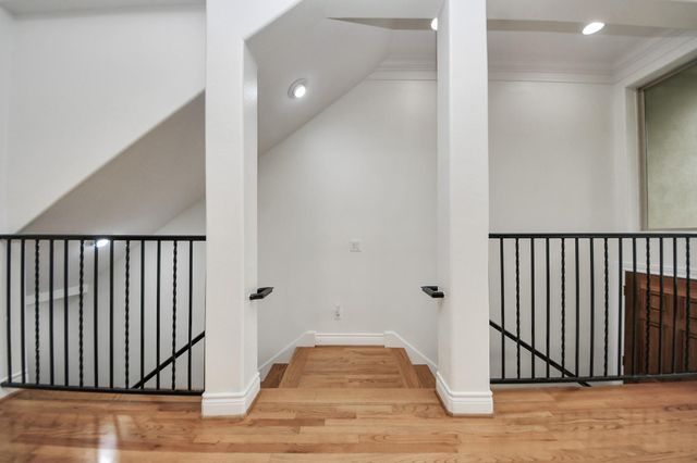 5526 Crooms Street, Houston, TX 77007