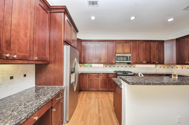 5526 Crooms Street, Houston, TX 77007