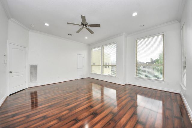 5526 Crooms Street, Houston, TX 77007