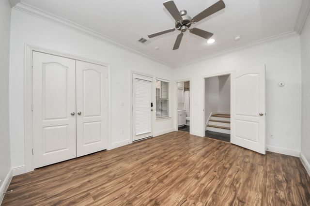 5526 Crooms Street, Houston, TX 77007