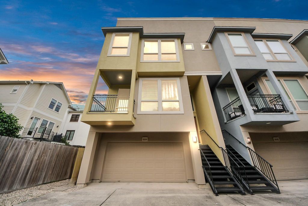 5526 Crooms Street, Houston, TX 77007