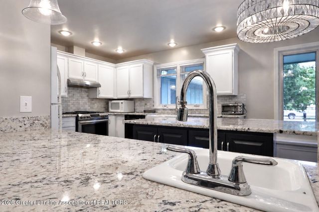 4763 Mohican Lane, Okemos, MI 48864