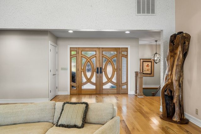 1370 Heathers Cove Circle, Hiawassee, GA 30546