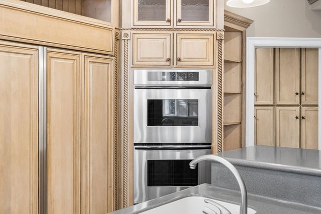 1370 Heathers Cove Circle, Hiawassee, GA 30546