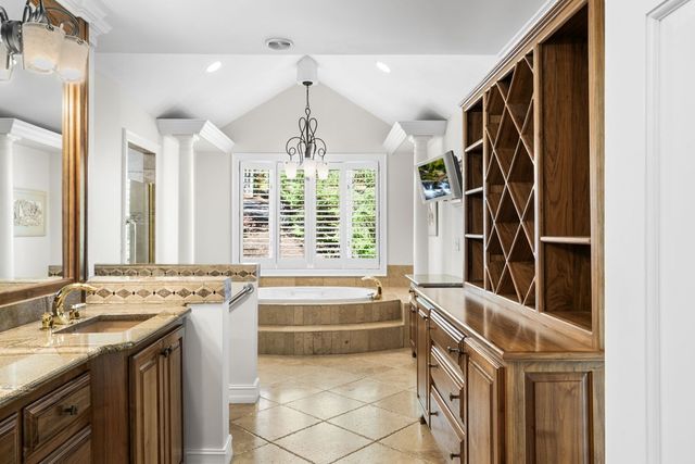 1370 Heathers Cove Circle, Hiawassee, GA 30546