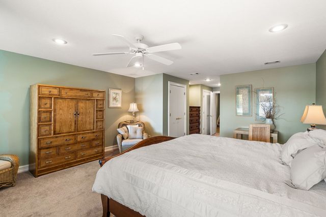 1370 Heathers Cove Circle, Hiawassee, GA 30546