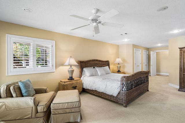 1370 Heathers Cove Circle, Hiawassee, GA 30546