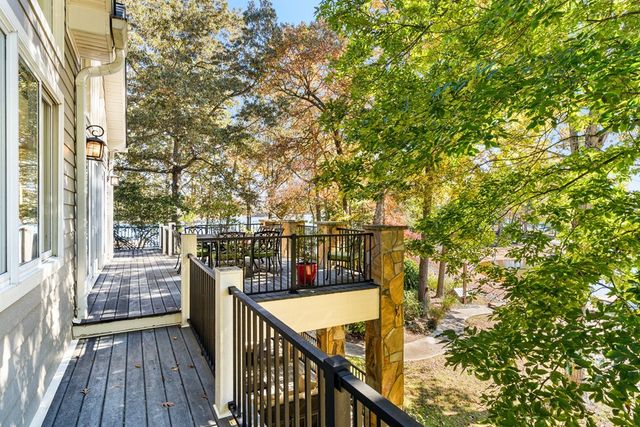 1370 Heathers Cove Circle, Hiawassee, GA 30546