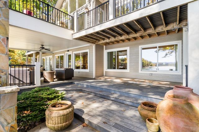1370 Heathers Cove Circle, Hiawassee, GA 30546