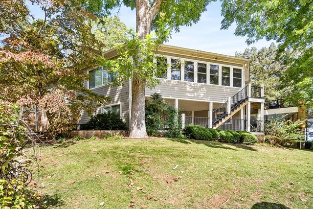 1370 Heathers Cove Circle, Hiawassee, GA 30546