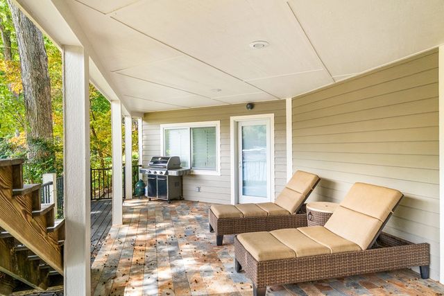 1370 Heathers Cove Circle, Hiawassee, GA 30546