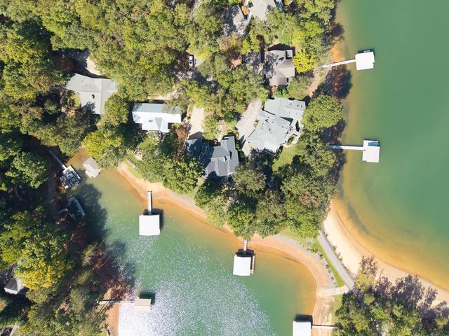 1370 Heathers Cove Circle, Hiawassee, GA 30546