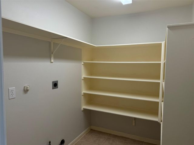9019 N Ferndale Place Drive, Houston, TX 77064