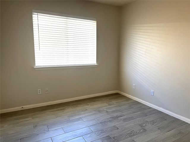 9019 N Ferndale Place Drive, Houston, TX 77064