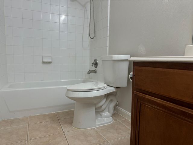 9019 N Ferndale Place Drive, Houston, TX 77064