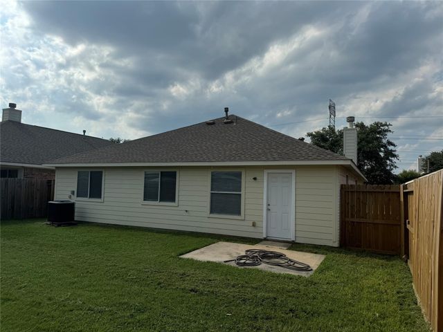 9019 N Ferndale Place Drive, Houston, TX 77064