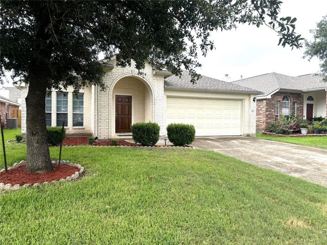 9019 N Ferndale Place Drive, Houston, TX 77064