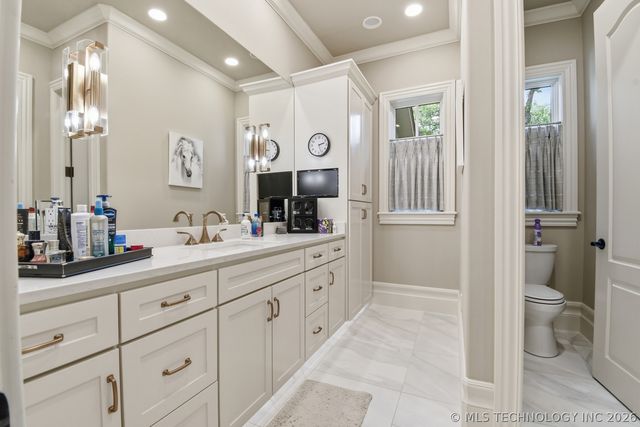 10427 S Oxford Avenue, Tulsa, OK 74137