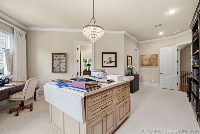 10427 S Oxford Avenue, Tulsa, OK 74137