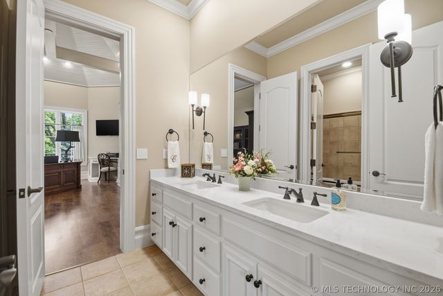 10427 S Oxford Avenue, Tulsa, OK 74137