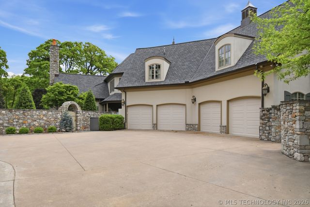 10427 S Oxford Avenue, Tulsa, OK 74137
