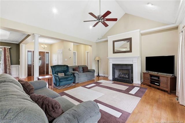 7029 Pope Cashwell Court, Hope Mills, NC 28348