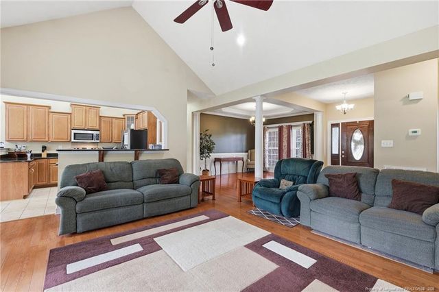 7029 Pope Cashwell Court, Hope Mills, NC 28348