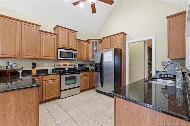 7029 Pope Cashwell Court, Hope Mills, NC 28348