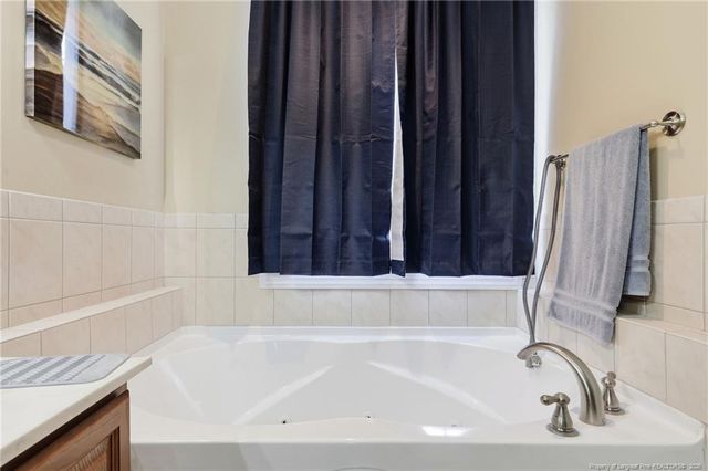 7029 Pope Cashwell Court, Hope Mills, NC 28348