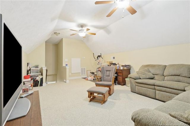 7029 Pope Cashwell Court, Hope Mills, NC 28348