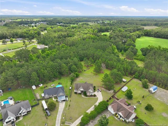 7029 Pope Cashwell Court, Hope Mills, NC 28348