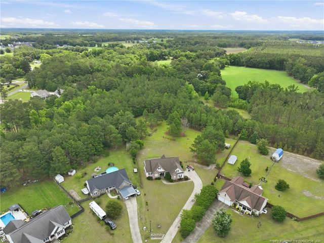 7029 Pope Cashwell Court, Hope Mills, NC 28348