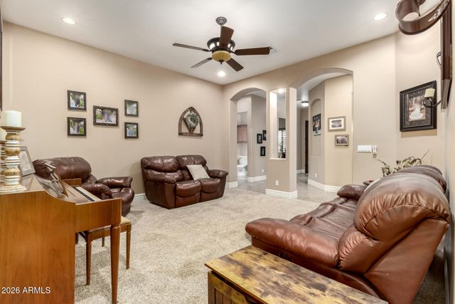 25624 S 185TH Place, Queen Creek, AZ 85142