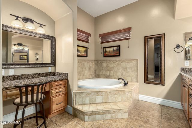 25624 S 185TH Place, Queen Creek, AZ 85142