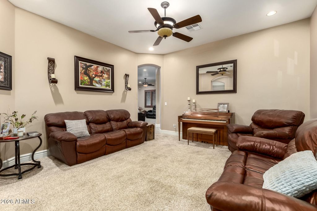 Image 15 of property listing at 25624 S 185TH Place, Queen Creek, AZ 85142