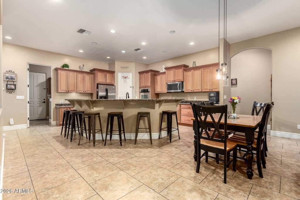 Image 18 of property listing at 25624 S 185TH Place, Queen Creek, AZ 85142