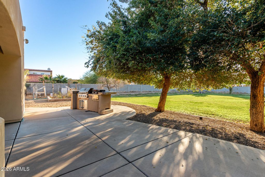 Image 45 of property listing at 25624 S 185TH Place, Queen Creek, AZ 85142