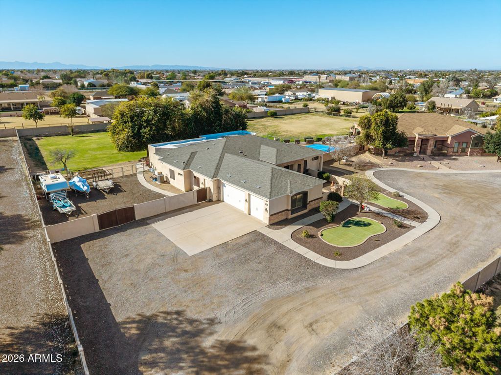 Image 8 of property listing at 25624 S 185TH Place, Queen Creek, AZ 85142