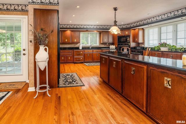 15866 Moellers Road, Marion, IL 62959