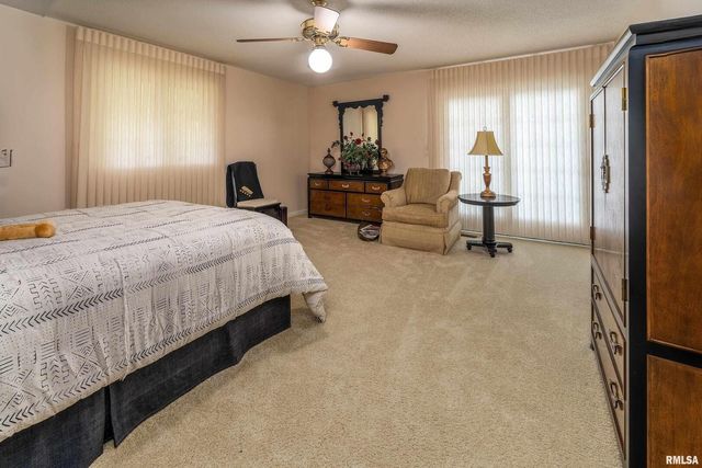 15866 Moellers Road, Marion, IL 62959