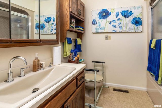 15866 Moellers Road, Marion, IL 62959