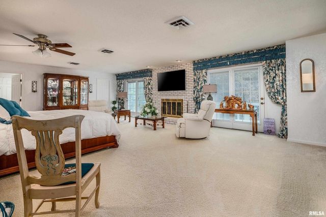 15866 Moellers Road, Marion, IL 62959