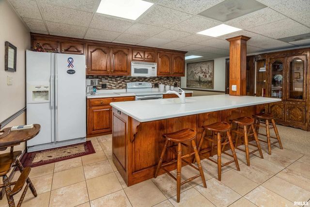 15866 Moellers Road, Marion, IL 62959