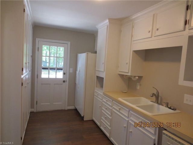 661 Runningbrook Lane, Rural Hall, NC 27045